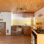 Sunflower House With Jacuzzy And Sauna 別荘