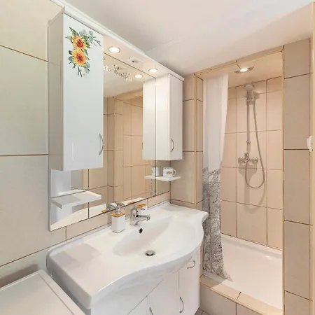 Sunflower House With Jacuzzy And Sauna * Vitanje