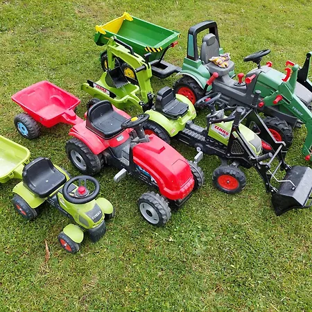 Sunflower House With Jacuzzy And Sauna Počitniška hiša