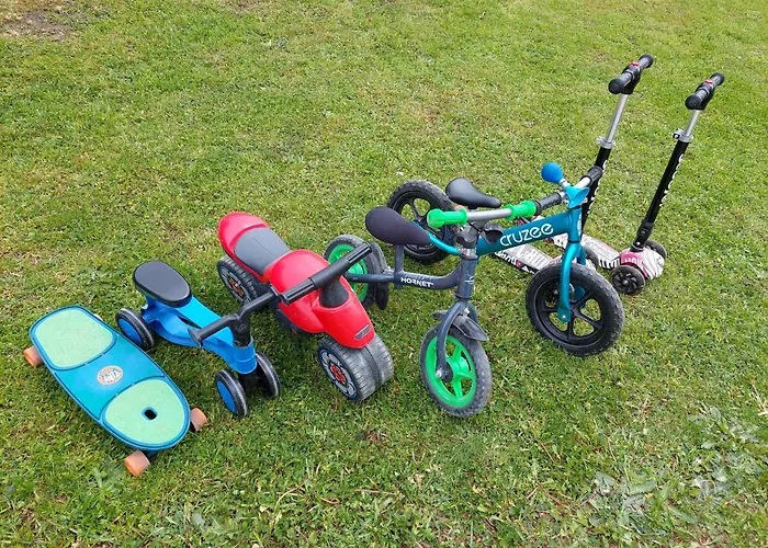 בית נופש Sunflower House With Jacuzzy And Sauna Vitanje