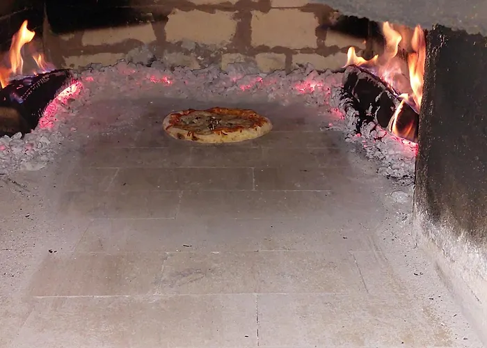 Sunflower House With Jacuzzy And Sauna